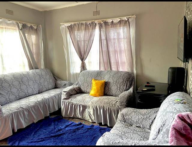 2 BEDROOM HOUSE FOR SALE IN EMPANGENI CENTRAL